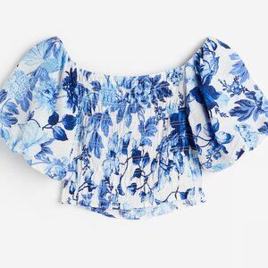 H&M Puff Sleeve Blue Pattern Crop Top - Size XL